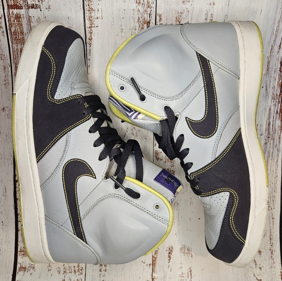 2009 Nike RT1 High / Mens Size 10.5 / Colorway - Blue, Gray, & Yellow - Picture 7 of 12